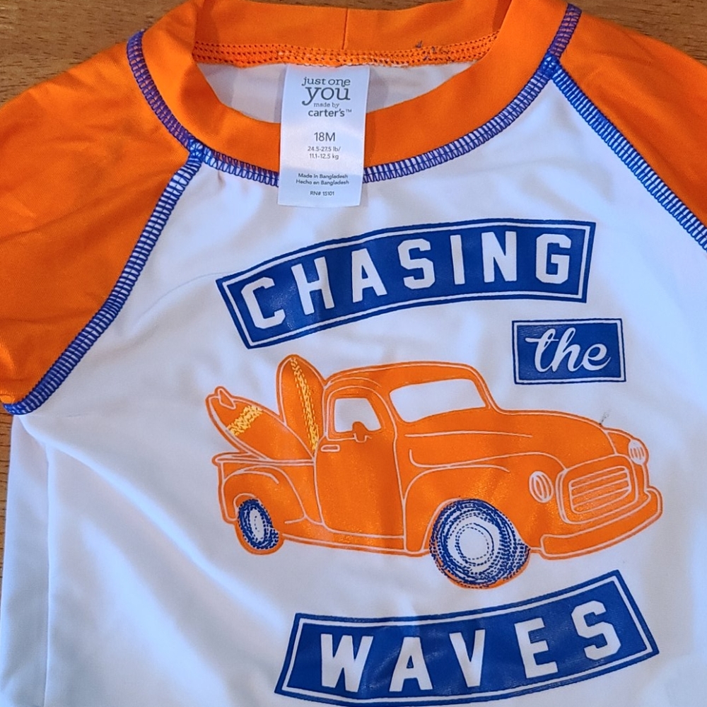 CARTERS Rash guard set - Picture 2 of 4